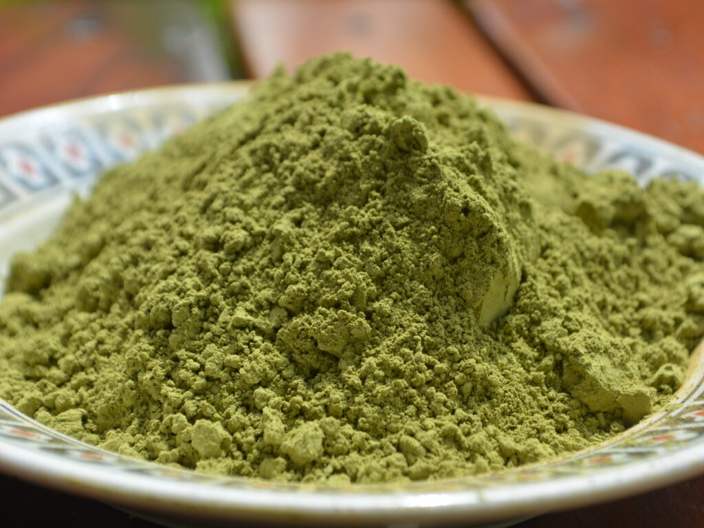 SUPER GREEN